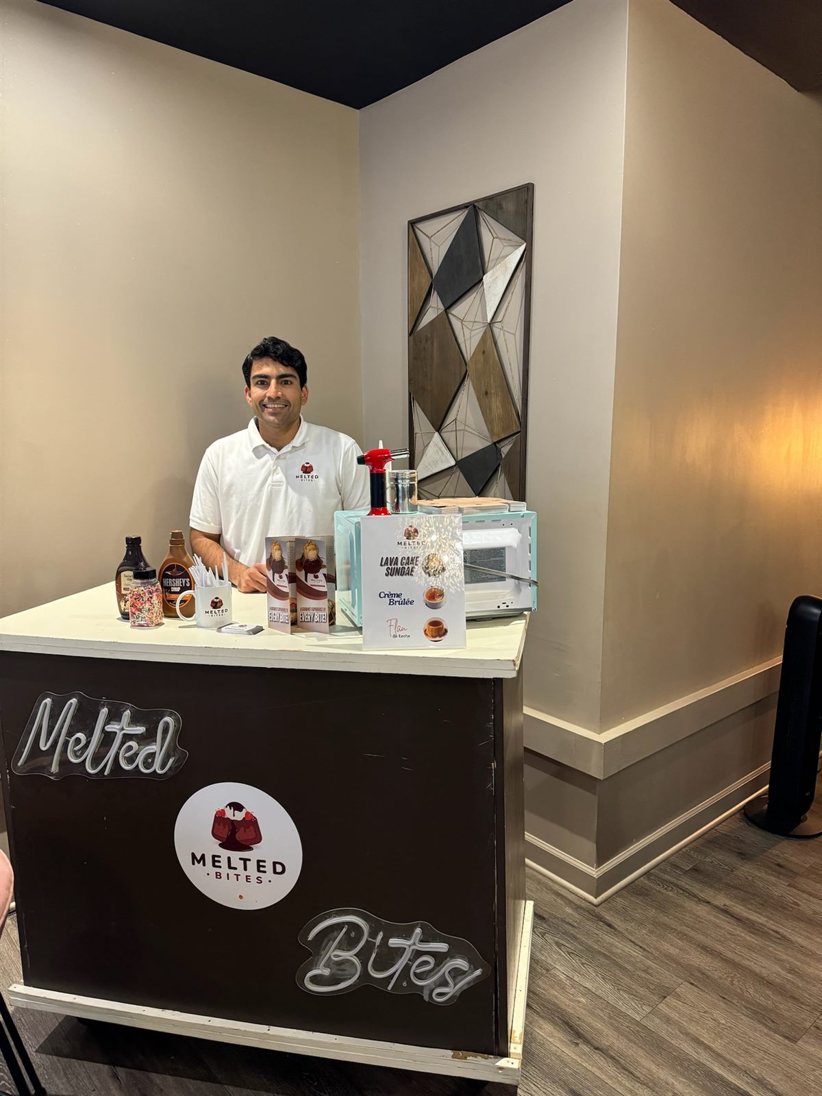 Barista serving desserts